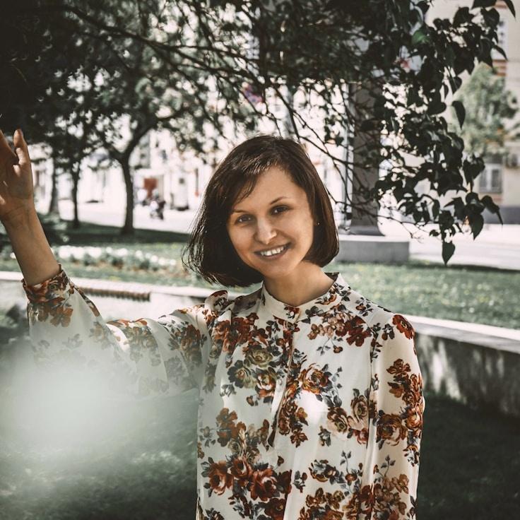 Jordan Hale, Client Relations Director, discussing corporate gifting strategy with business clients